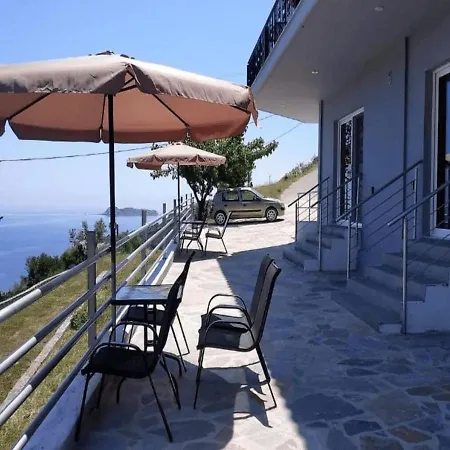 Aegean Beachfront Apartment 펜션 *